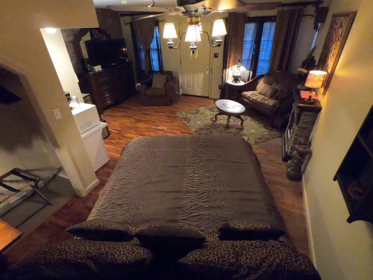 Tradewinds Lodging ユリーカ・スプリングス エクステリア 写真