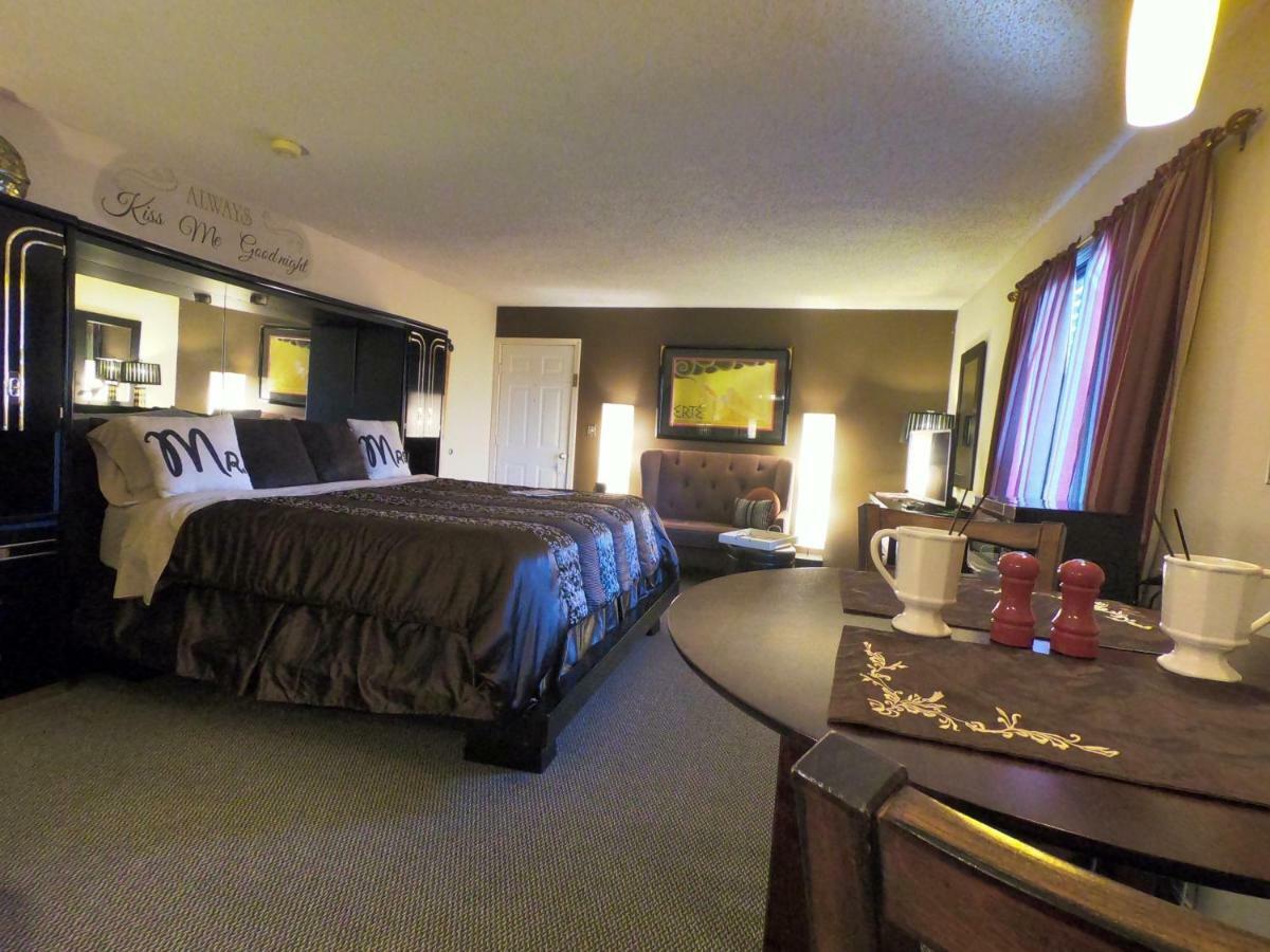 Tradewinds Lodging ユリーカ・スプリングス エクステリア 写真