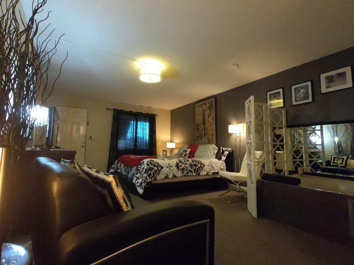 Tradewinds Lodging ユリーカ・スプリングス エクステリア 写真
